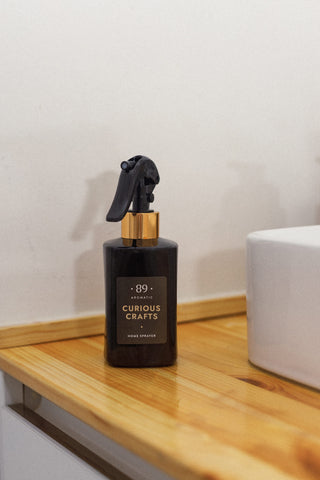 Raumspray, Curious Crafts